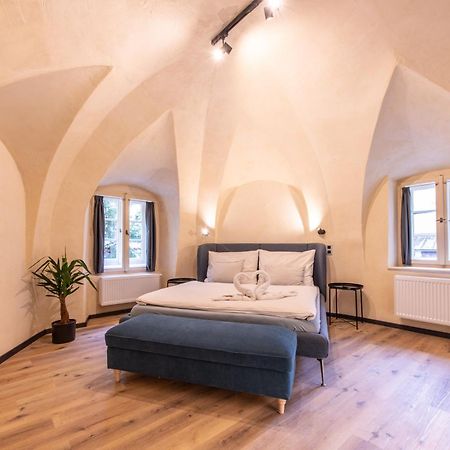 Prague Locals Monastery Apartments Bagian luar foto