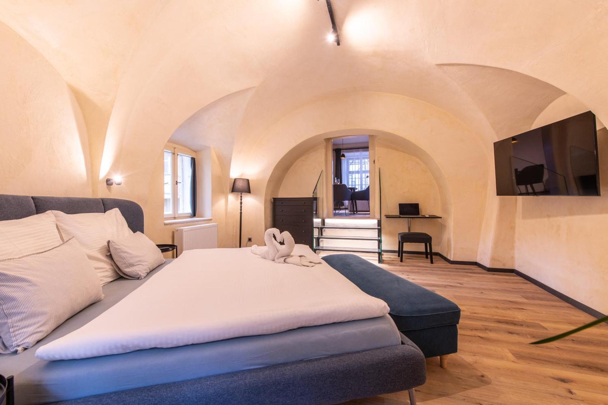 Prague Locals Monastery Apartments Bagian luar foto