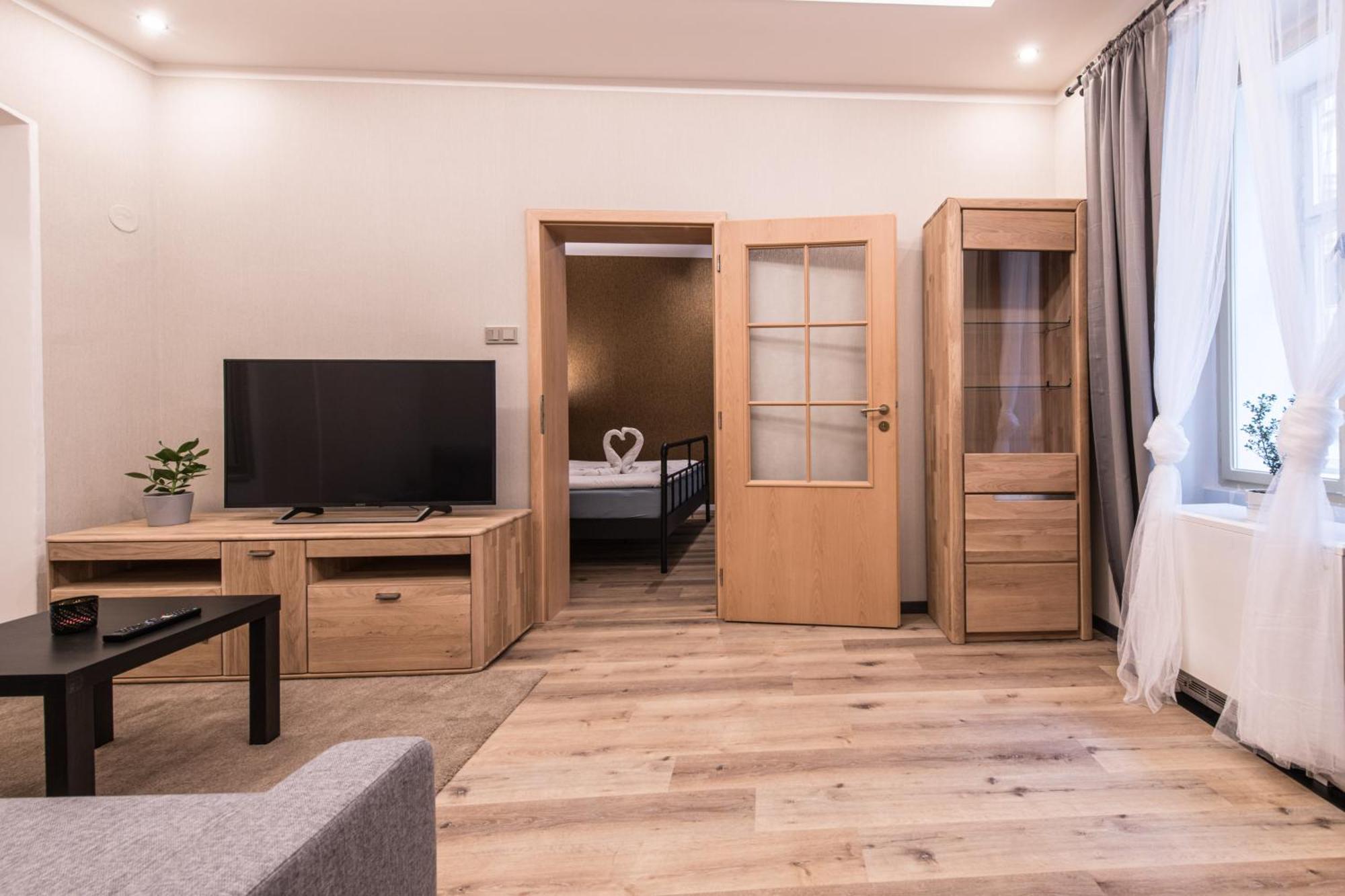 Prague Locals Monastery Apartments Ruang foto