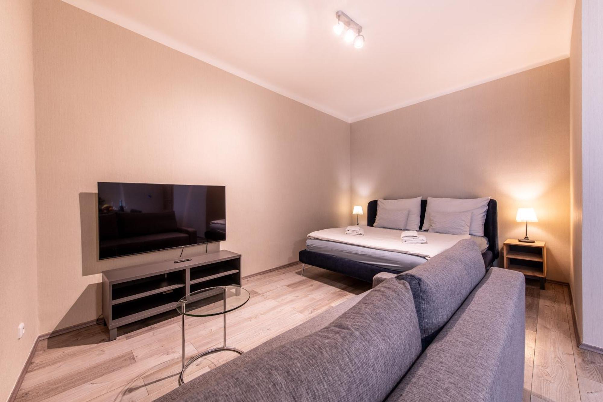 Prague Locals Monastery Apartments Bagian luar foto